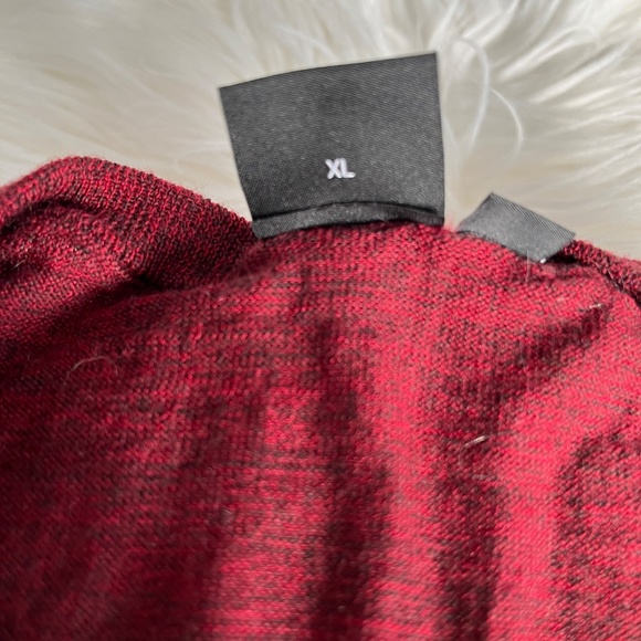 Hugo Boss V-Neck pull over sweater - Picture 4 of 4